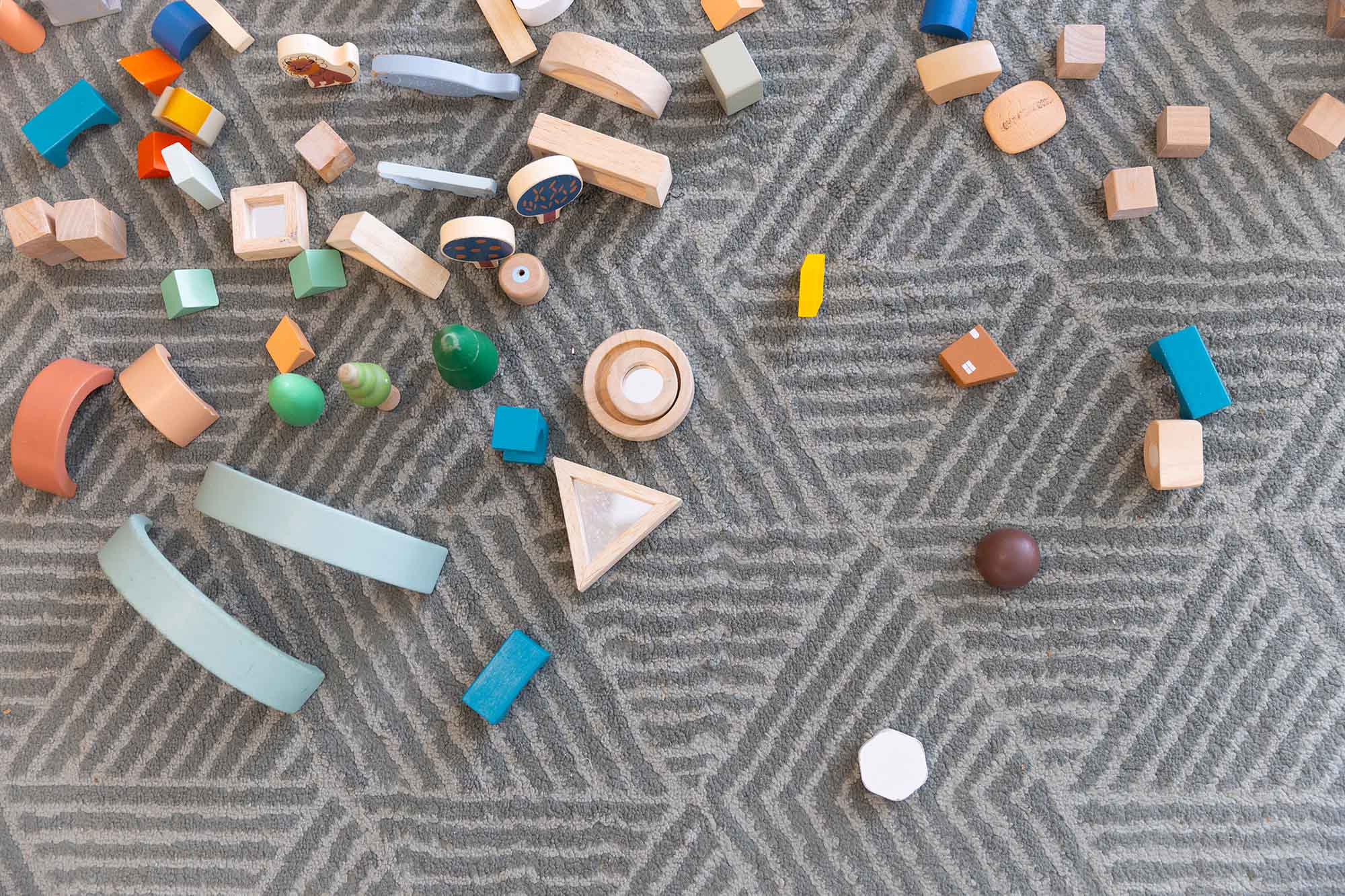 Kleed met blokjes op het kinderdagverblijf. 